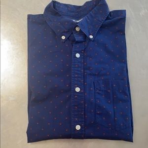 OLD NAVY | The classic shirt button down